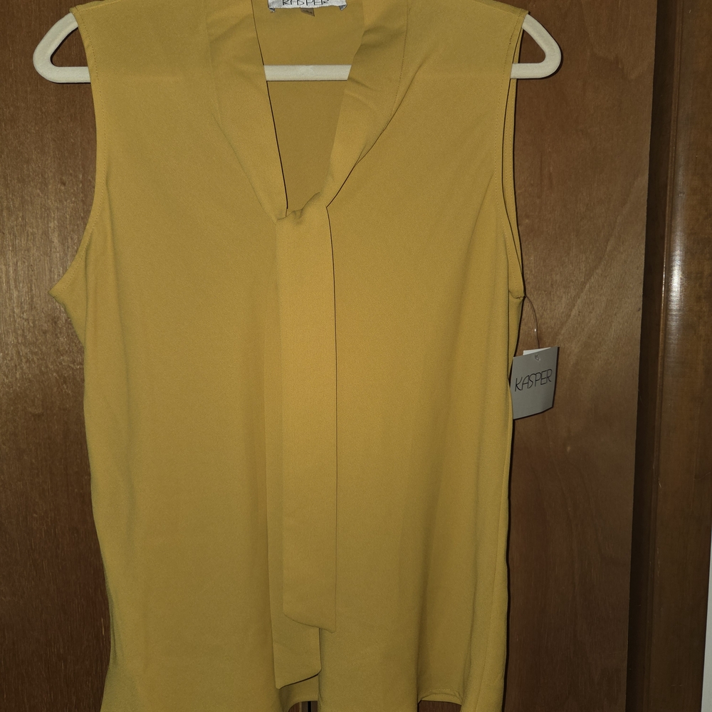 Kasper Women's Yellow Sleeveless Top